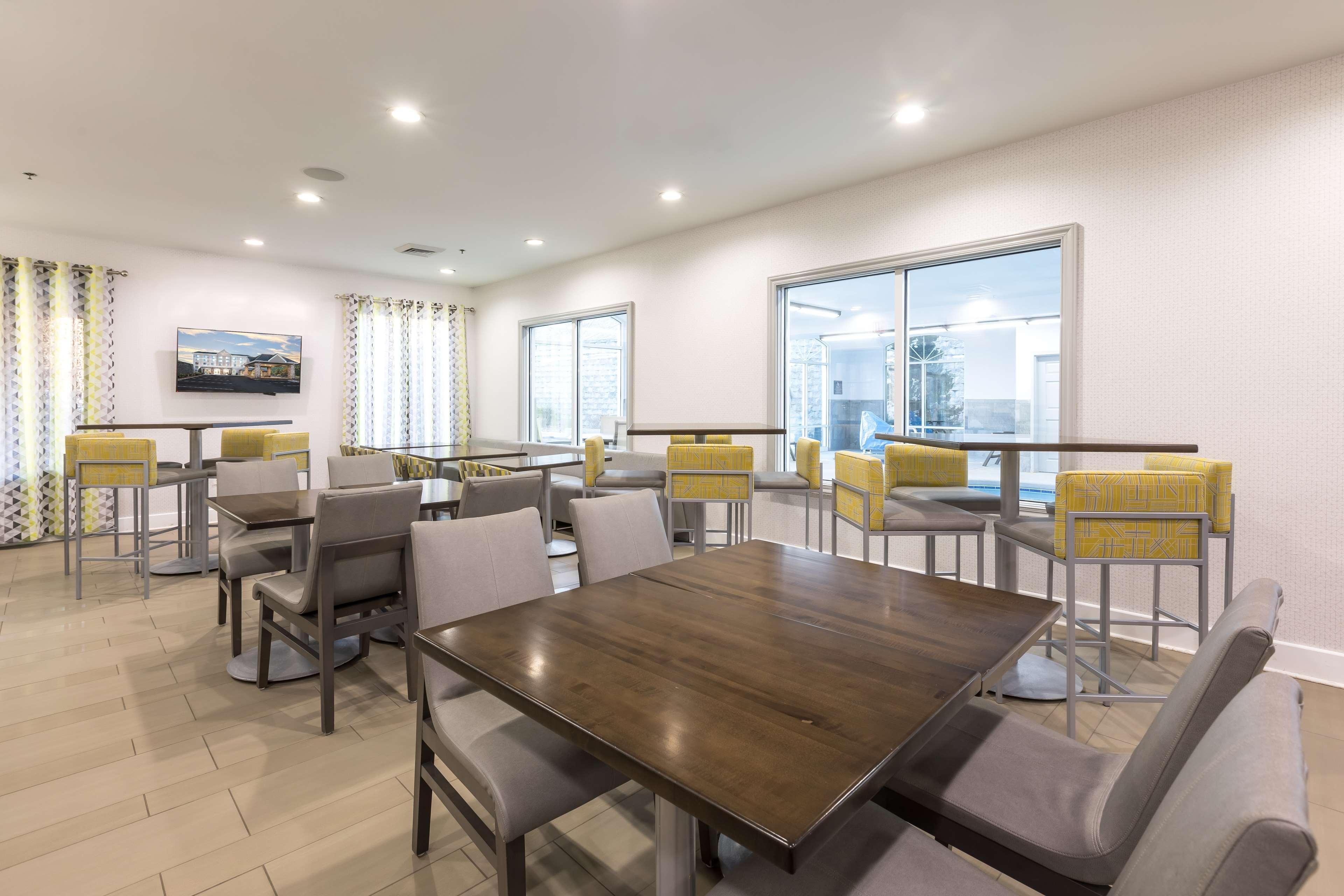 Country Inn & Suites By Radisson Asheville Downtown Tunnel Road ภายนอก รูปภาพ