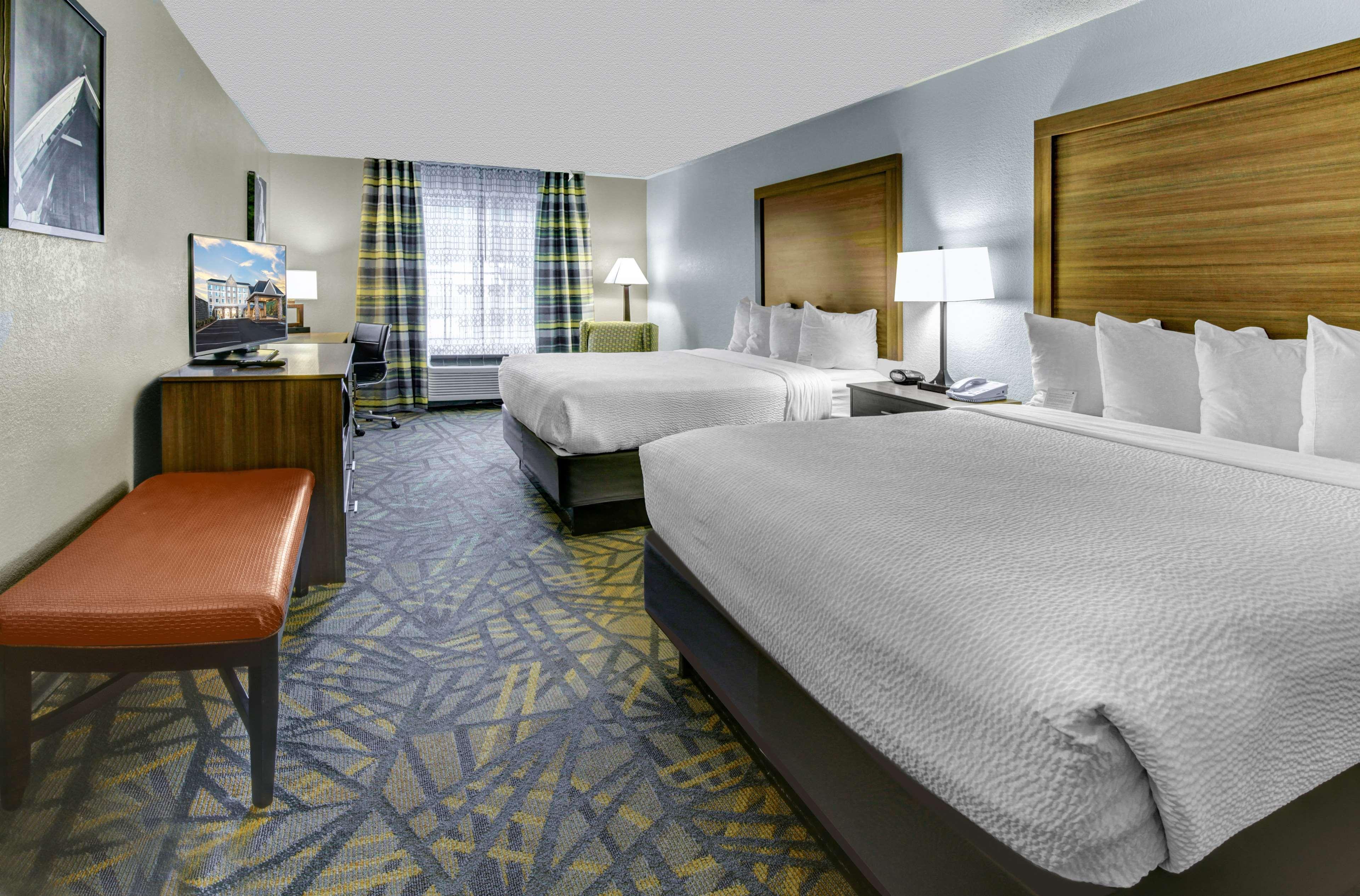 Country Inn & Suites By Radisson Asheville Downtown Tunnel Road ภายนอก รูปภาพ