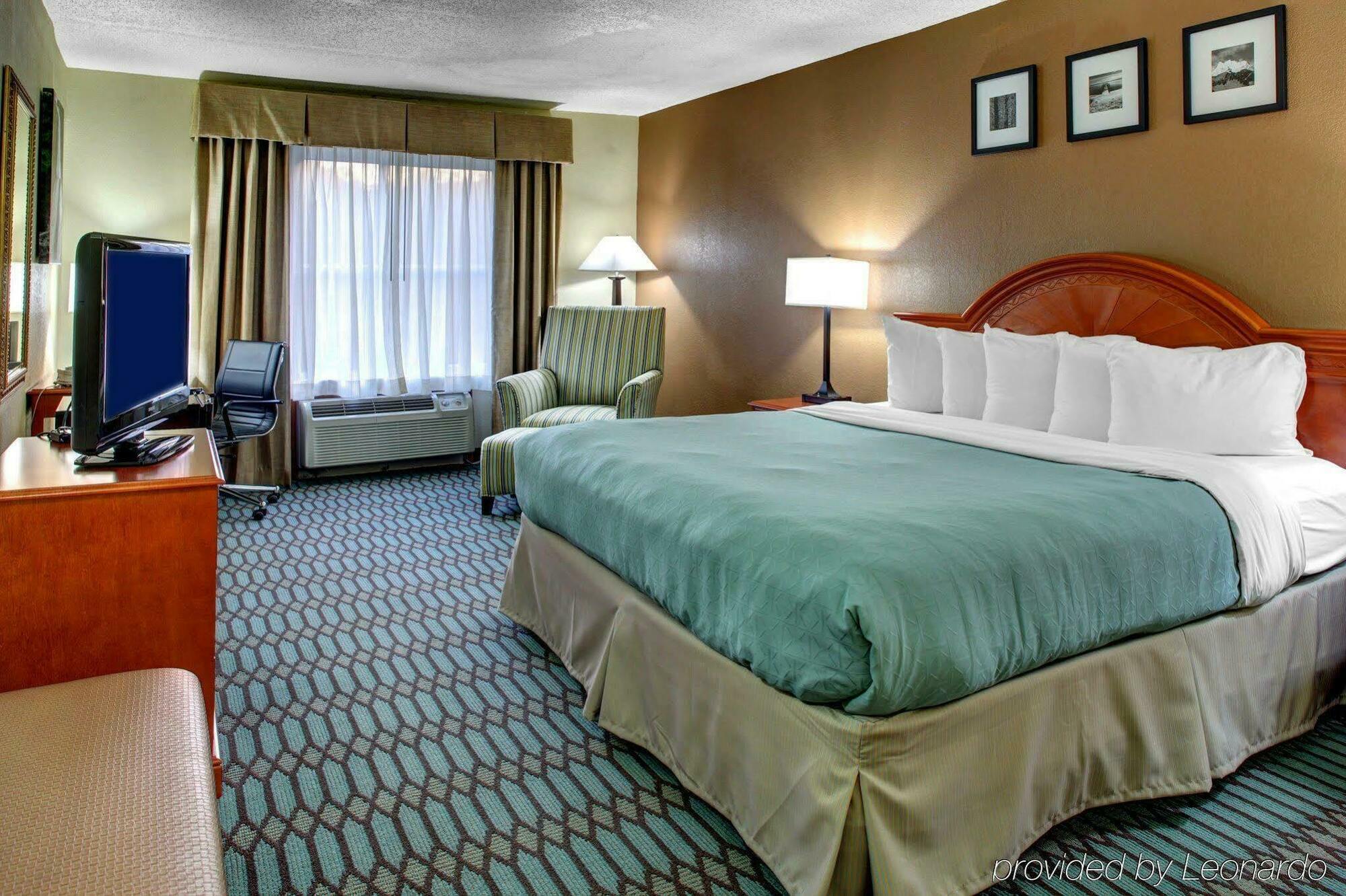 Country Inn & Suites By Radisson Asheville Downtown Tunnel Road ภายนอก รูปภาพ